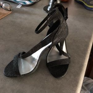 Women’s black heels